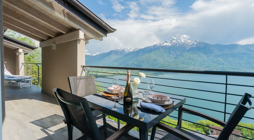 Photo of Lake & Timber