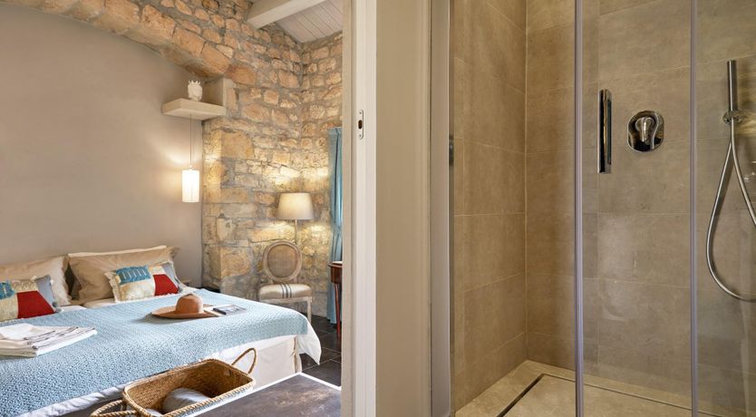 Photo of Hidden Pearl