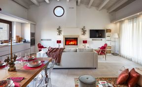 Photo of Hidden Pearl