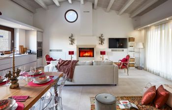 Hidden Pearl Holiday Home