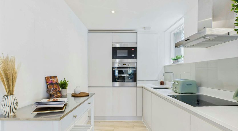 Photo of The Borough Arch