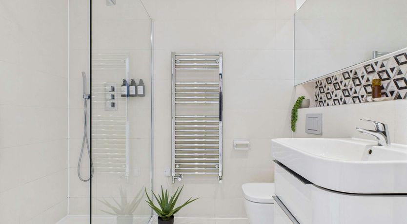 Photo of The Borough Arch