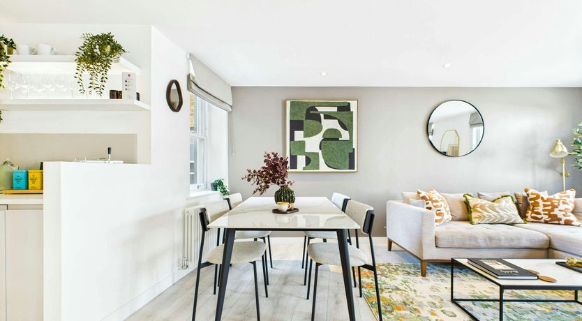 Photo of The Borough Arch