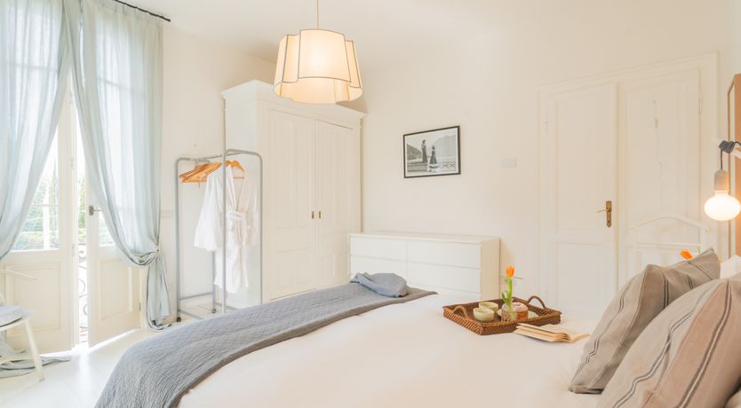 Photo of Lake Como Comfort