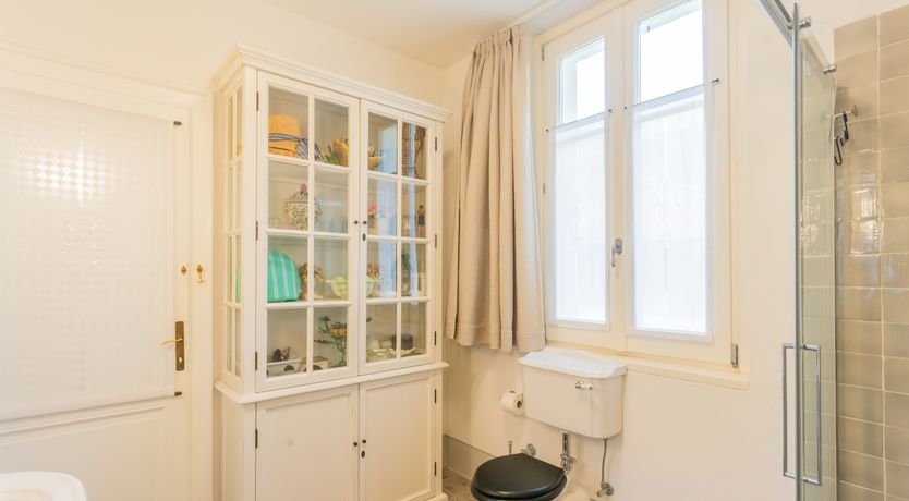 Photo of Lake Como Comfort