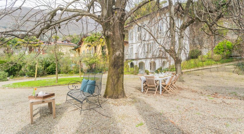 Photo of Lake Como Comfort