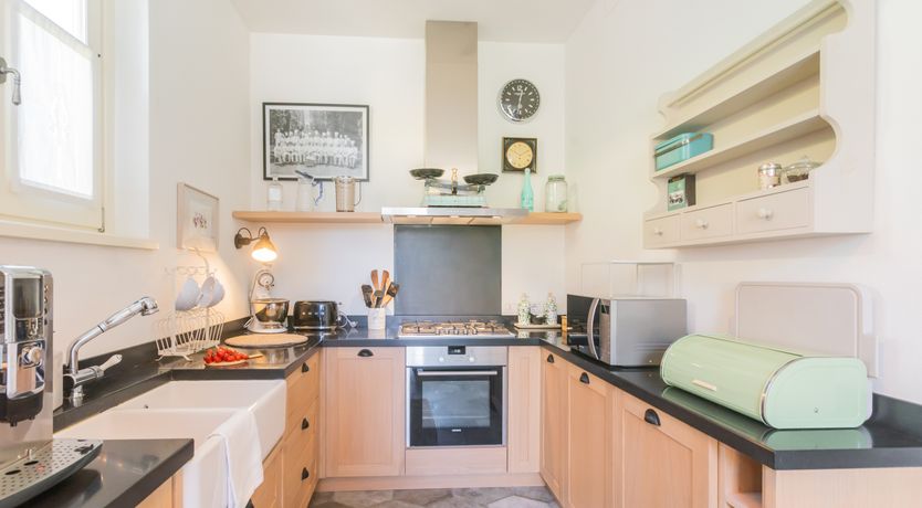 Photo of Lake Como Comfort