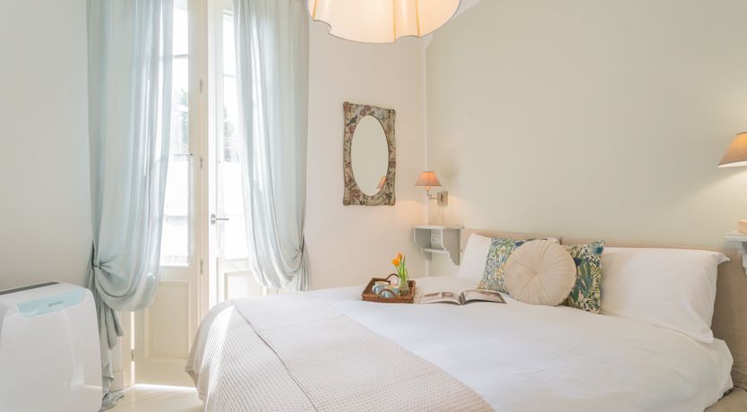 Photo of Lake Como Comfort