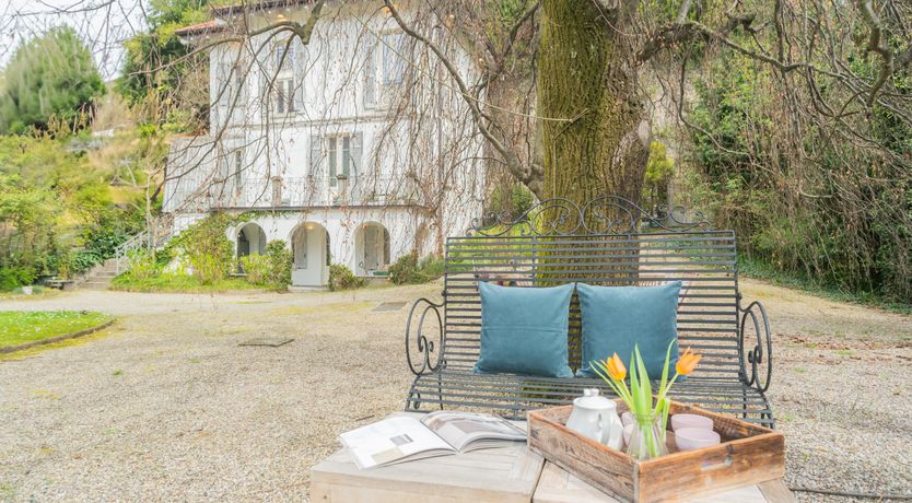 Photo of Lake Como Comfort