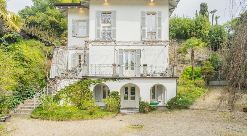 Photo of Lake Como Comfort