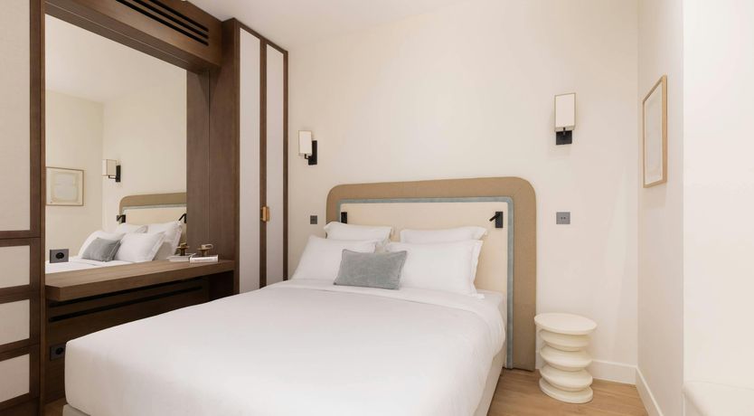 Photo of Parisian Getaway