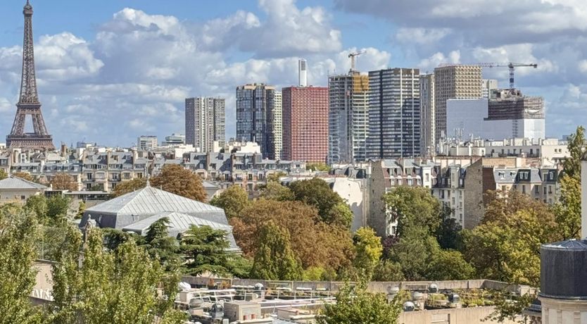 Photo of The Light in Paris