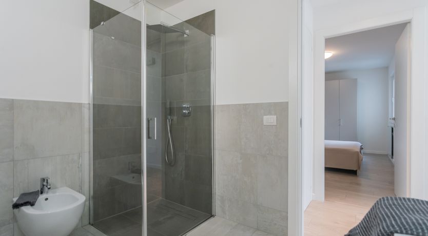 Photo of Lakeside Sunset