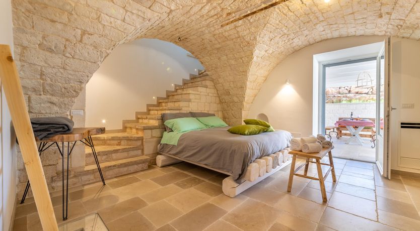 Photo of Olive Field