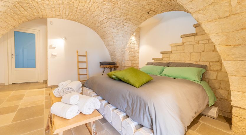 Photo of Olive Field