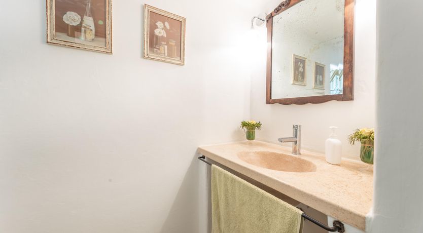 Photo of Antique Air