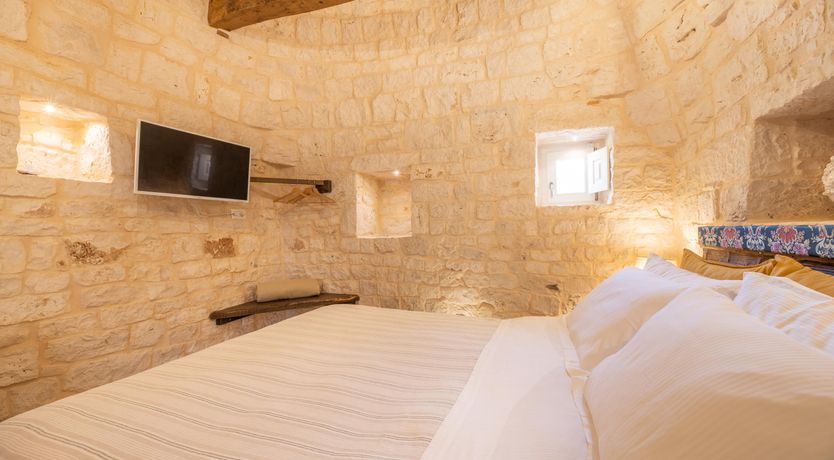 Photo of The Round Jewel