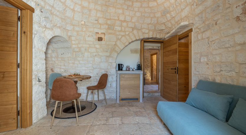 Photo of The Round Jewel