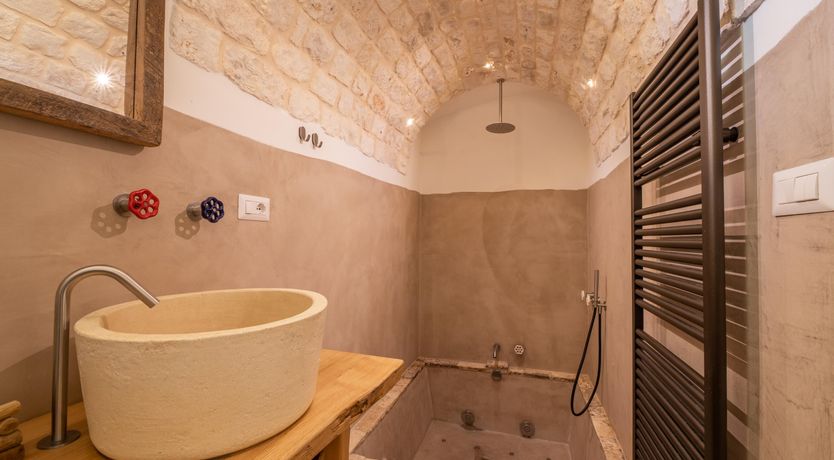 Photo of The Round Jewel