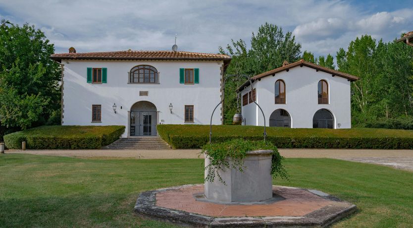 Photo of Sunny Tuscan Garden