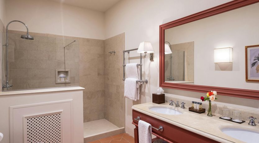 Photo of Sunny Tuscan Garden