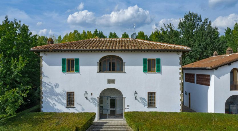 Photo of Sunny Tuscan Garden