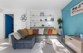 Urban View Holiday Home