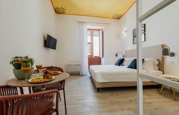 Ancient Sunset Holiday Home