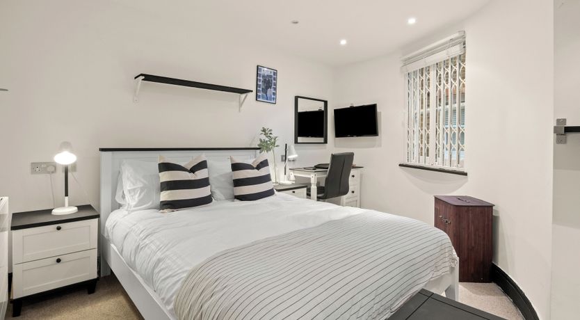 Photo of Marble Arch Hideaway