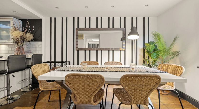 Photo of Marble Arch Hideaway