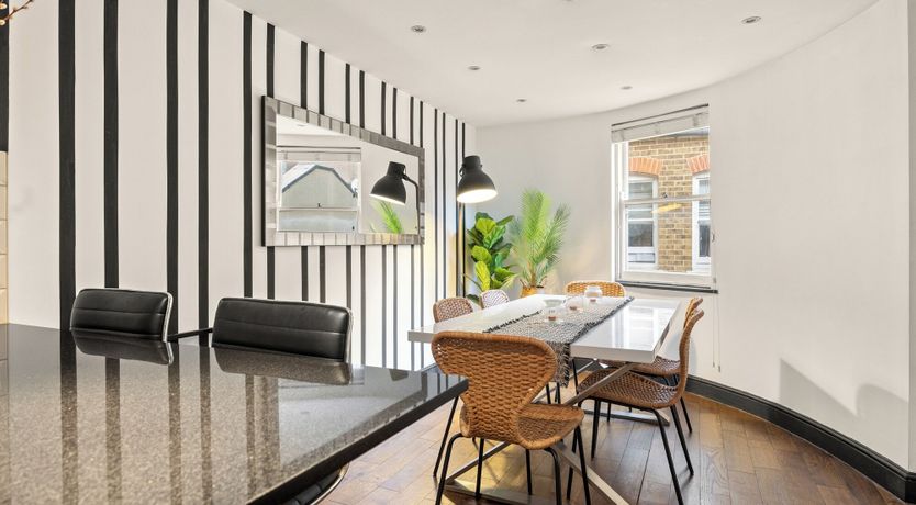 Photo of Marble Arch Hideaway