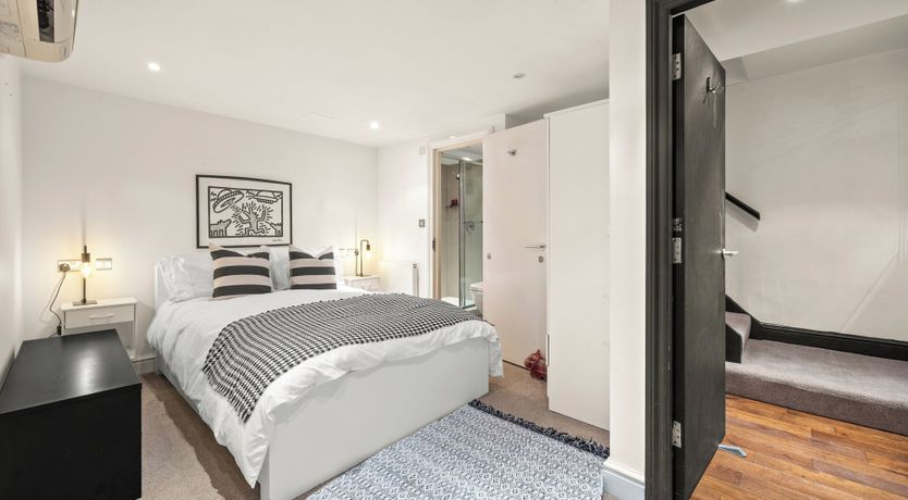 Photo of Marble Arch Hideaway