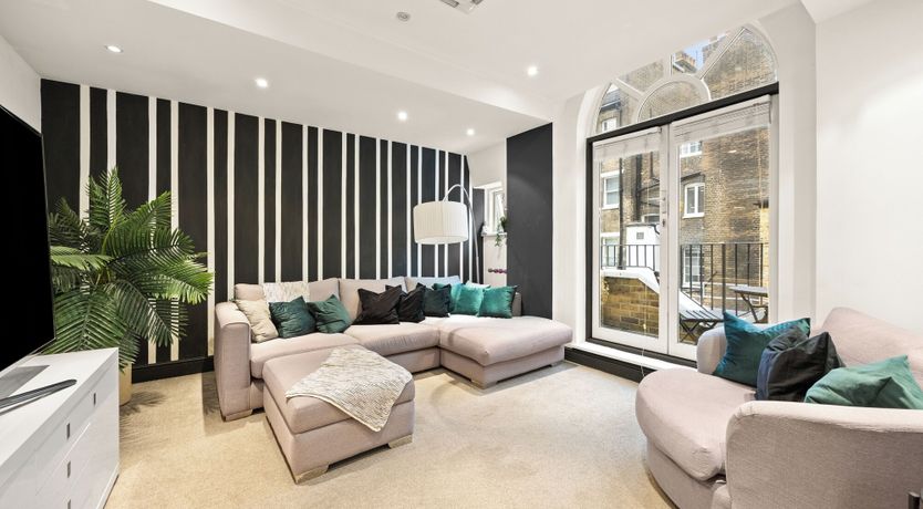 Photo of Marble Arch Hideaway