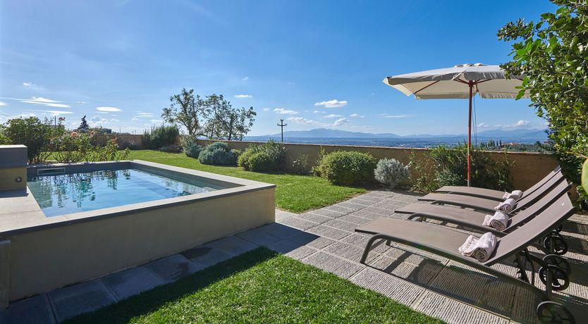 Photo of Leonardo's Place