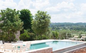 Photo of Alabaster Charm