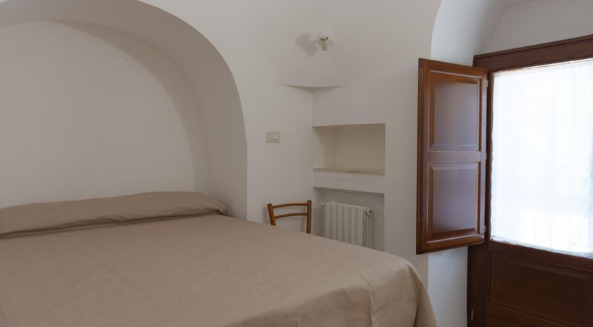 Photo of Alabaster Charm