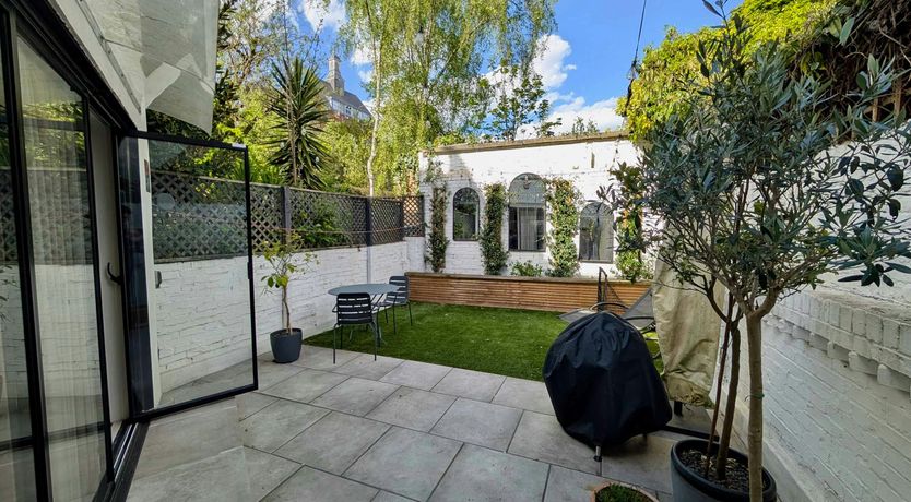 Photo of A Park Avenue