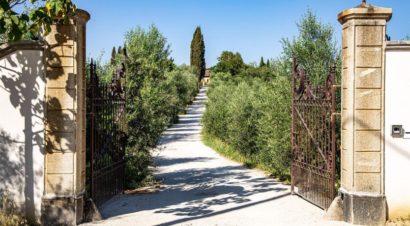 Photo of Tuscan Country Escape