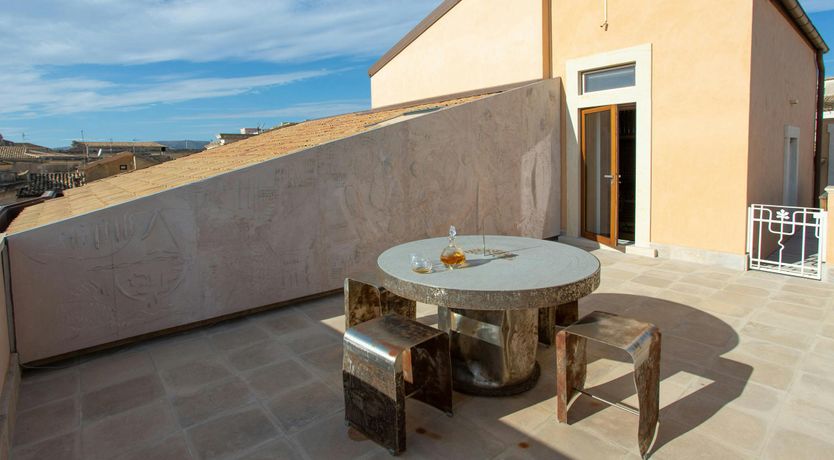 Photo of The Mirrors of Noto