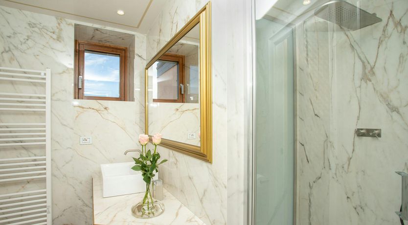 Photo of The Mirrors of Noto