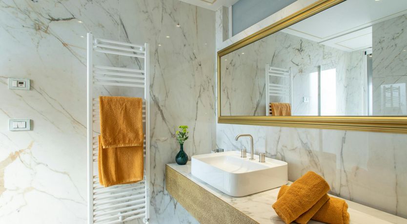 Photo of The Mirrors of Noto