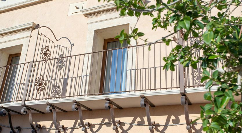 Photo of The Mirrors of Noto