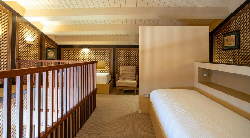 Photo of The Mirrors of Noto