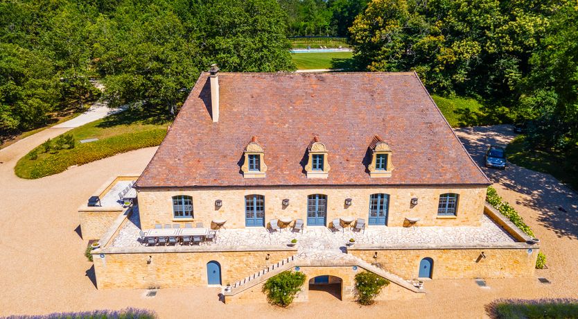 Photo of Stately Retreat