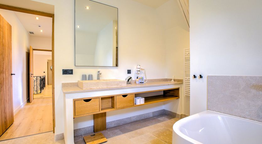 Photo of Stately Retreat