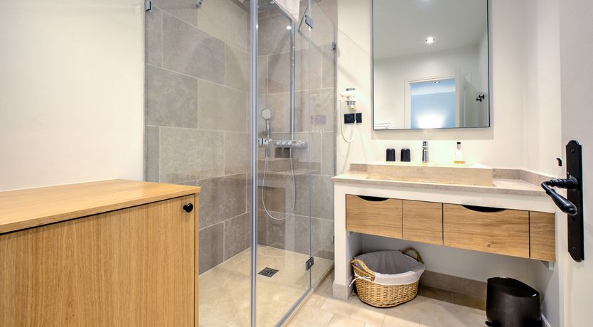 Photo of Stately Retreat