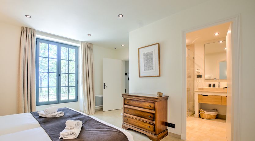 Photo of Stately Retreat