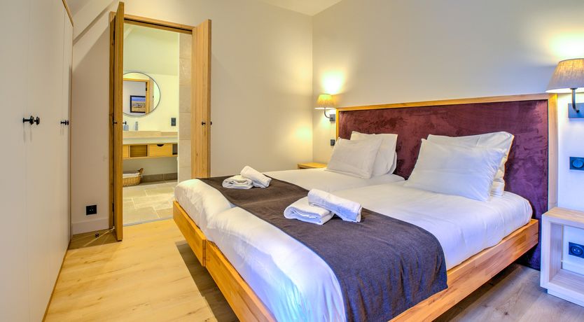 Photo of Stately Retreat