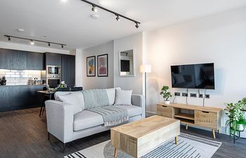 West London Lights Holiday Home