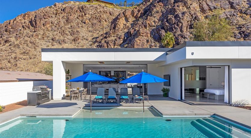 Photo of Misty Mountain Hideaway